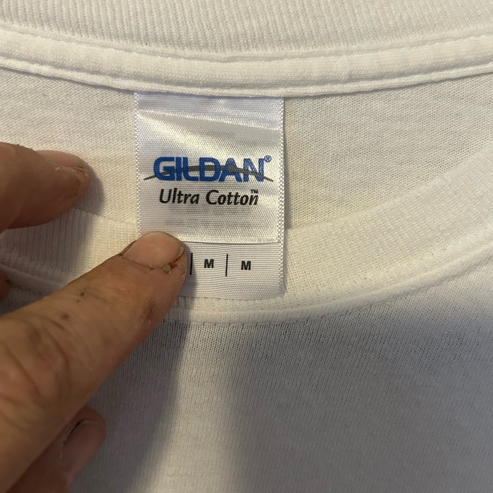 Gildan | Burt’s Surf shop White Long Sleeve Men's Tee | Size Medium. - Picture 2 of 5